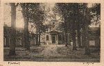 Click here to see the picture (kerkplein2.jpg)